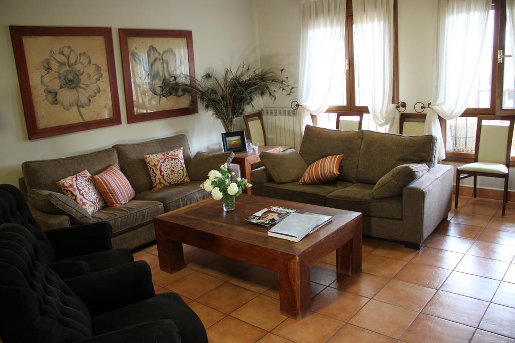Villa Mencia Corullon Exterior photo