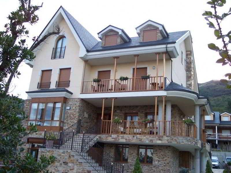 Villa Mencia Corullon Exterior photo